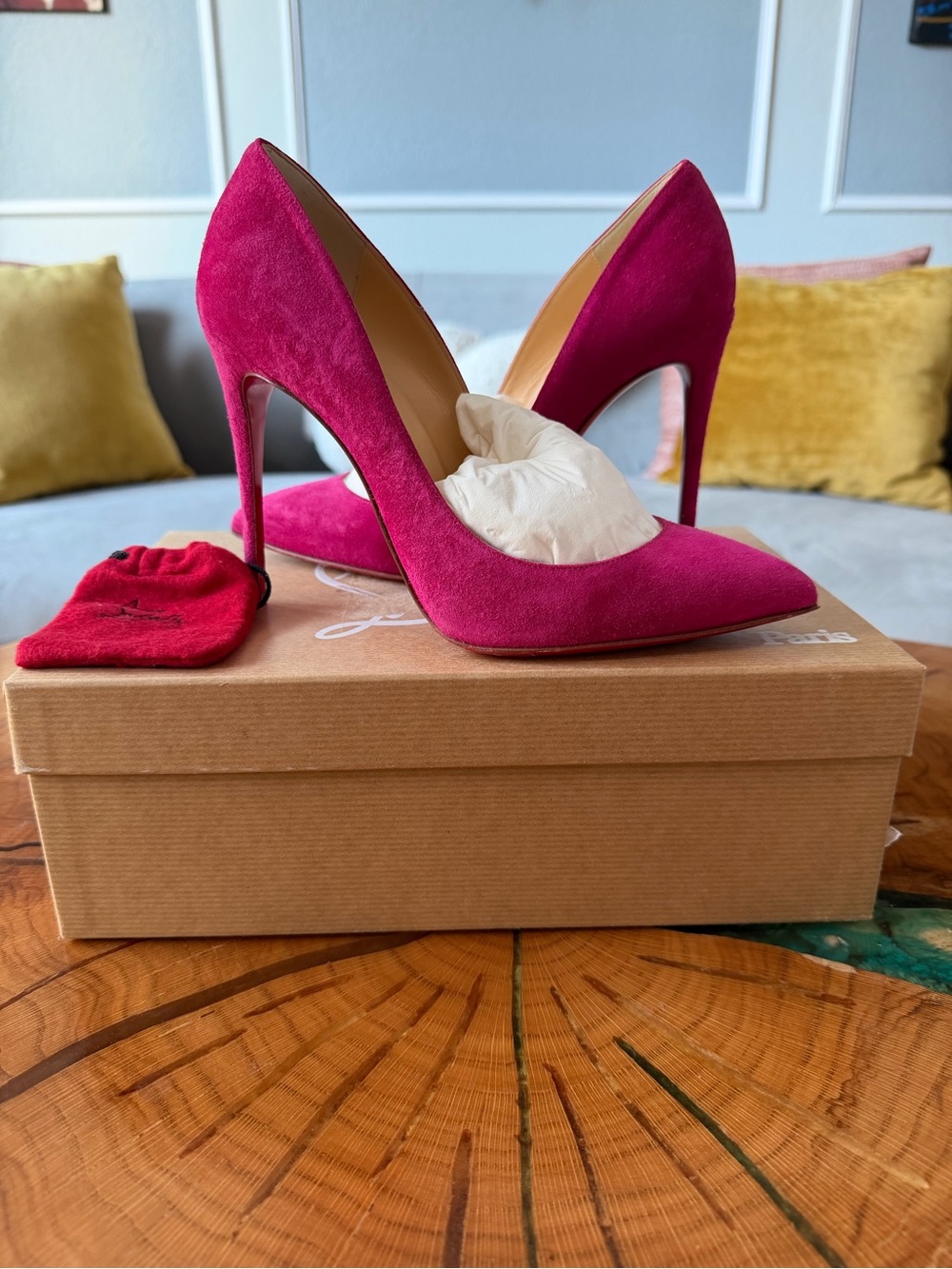 Christian Louboutin Pigalle Follies 100 in Fuchsia Suede Size 36.5